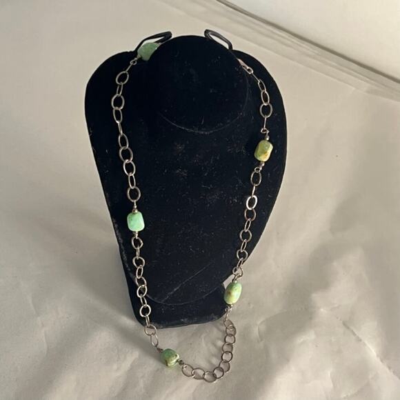 5/ $25 Green Stone and chain necklace - Picture 1 of 6